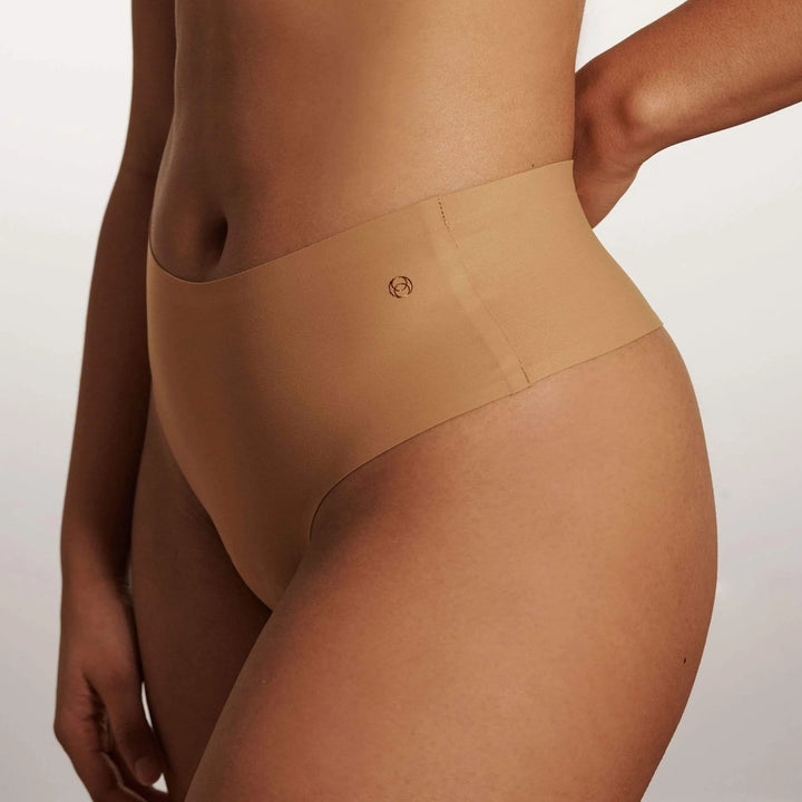 HIGH - WAISTED THONG