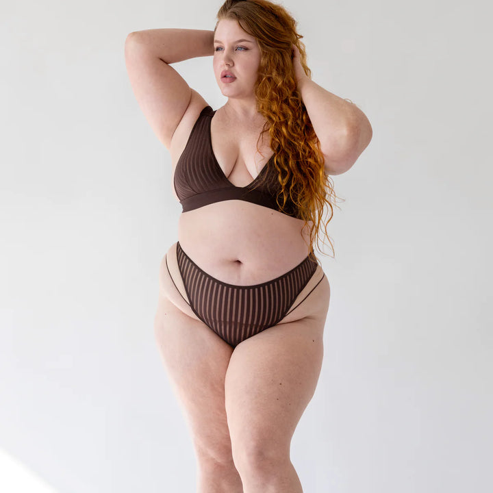 VERTIGO V NECK BRALETTE