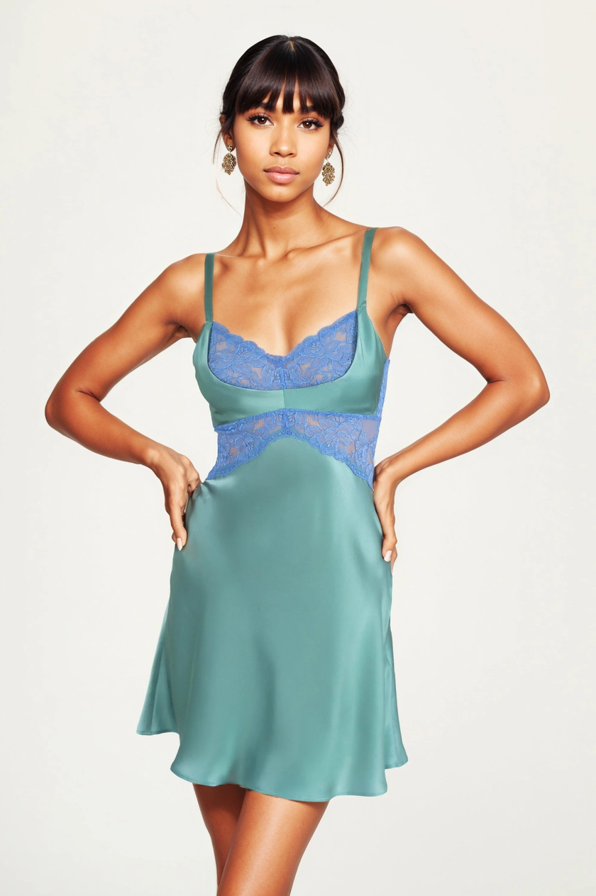 MORGAN CRADLE BUST SILK CHEMISE