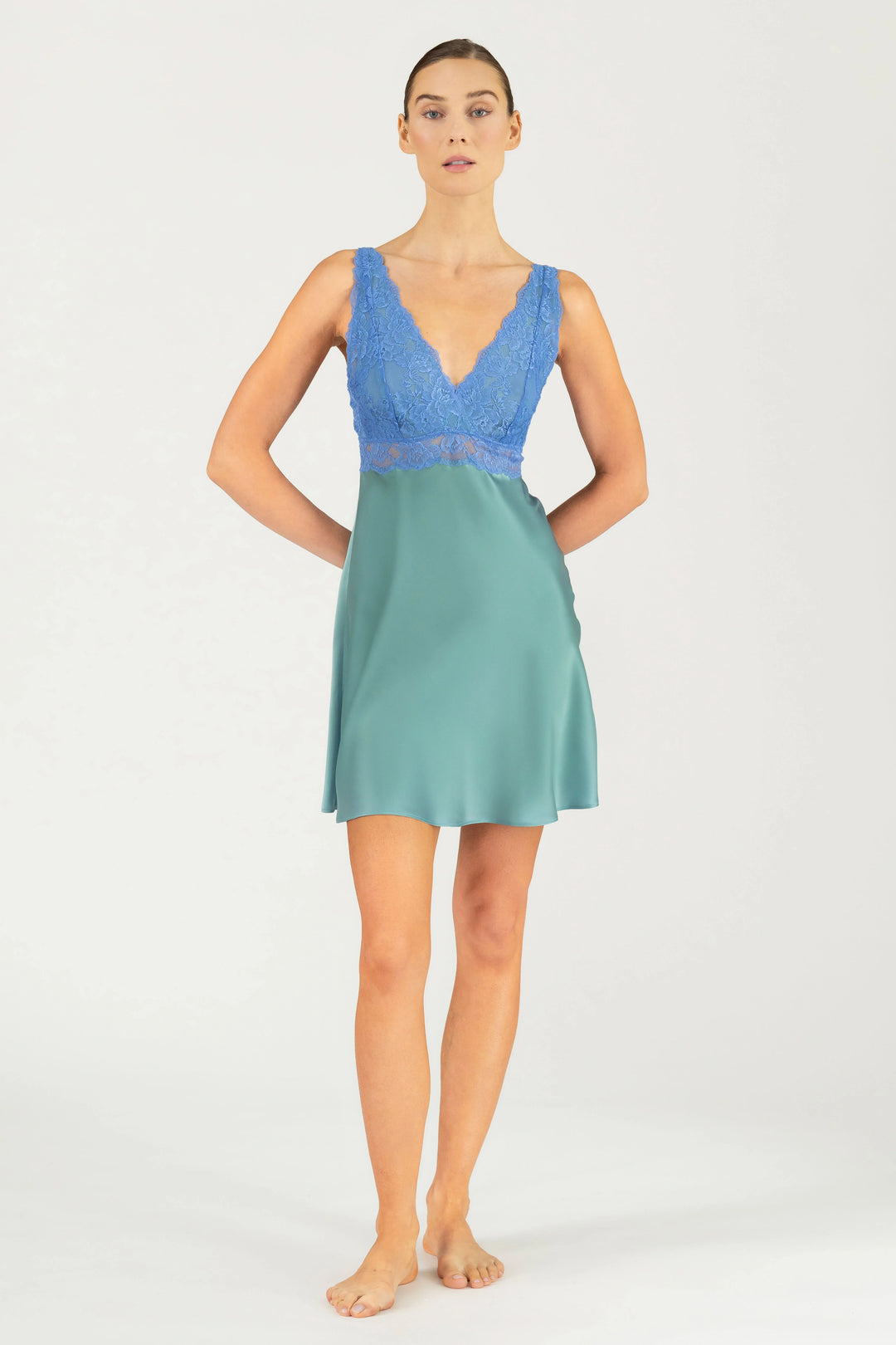 MORGAN ICONIC BUST-SUPPORT SILK CHEMISE