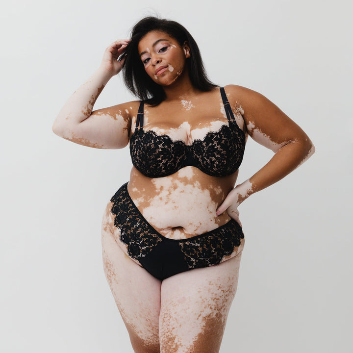 FRISSON HIGH LEG PANTY - Expect Lace