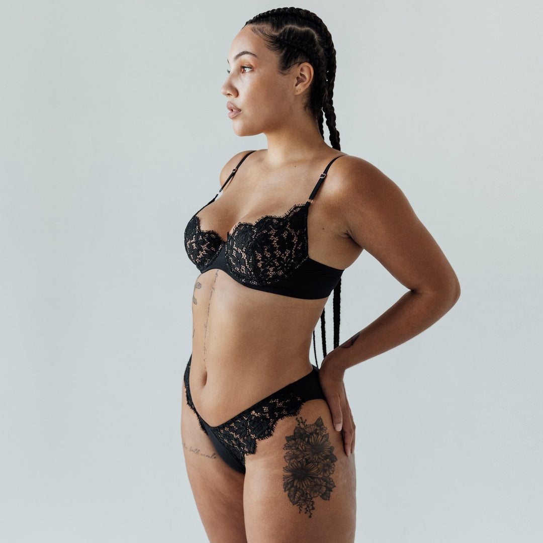 FRISSON HIGH LEG PANTY - Expect Lace
