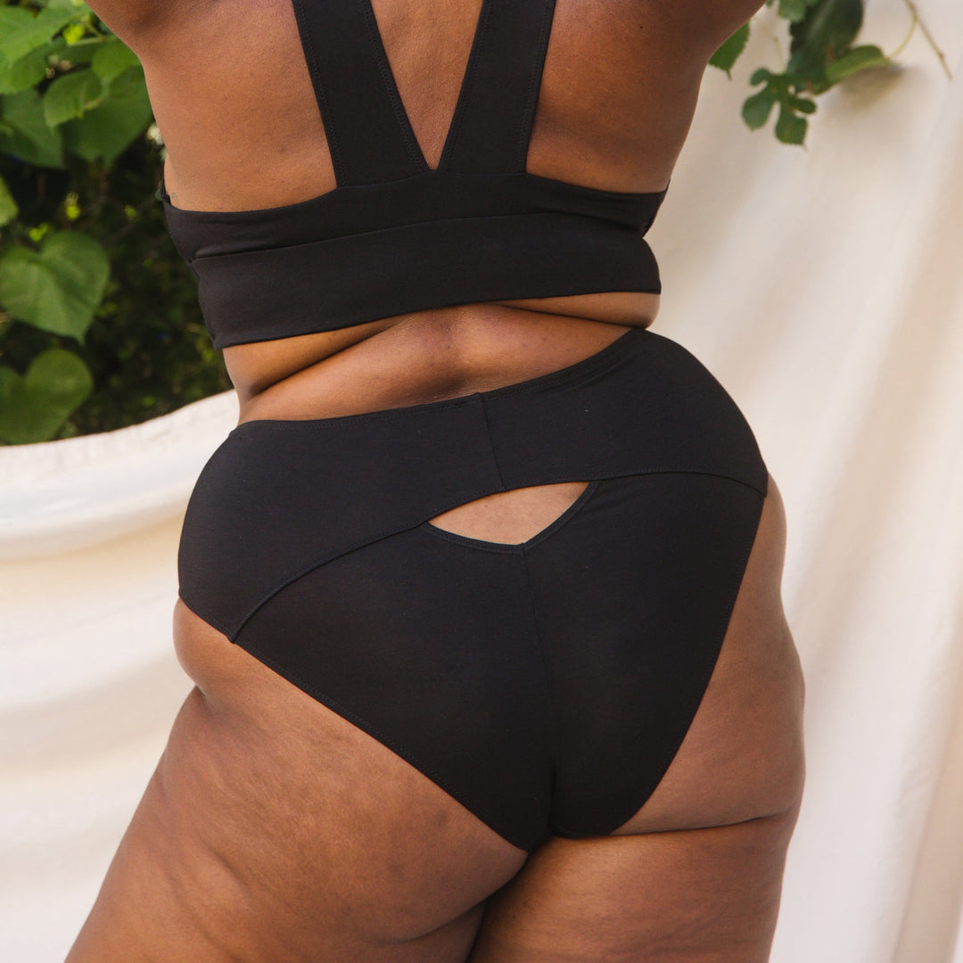 CARESS BRIEF - Expect Lace