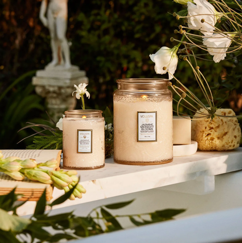 VOLUSPA JASMINE MIDNIGHT BLOOMS JAR CANDLE - Expect Lace