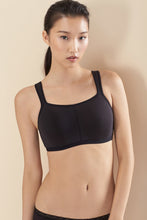 Load image into Gallery viewer, NATORI POWER YOGI SPORTS BRA IN BLACK - Expect Lace
