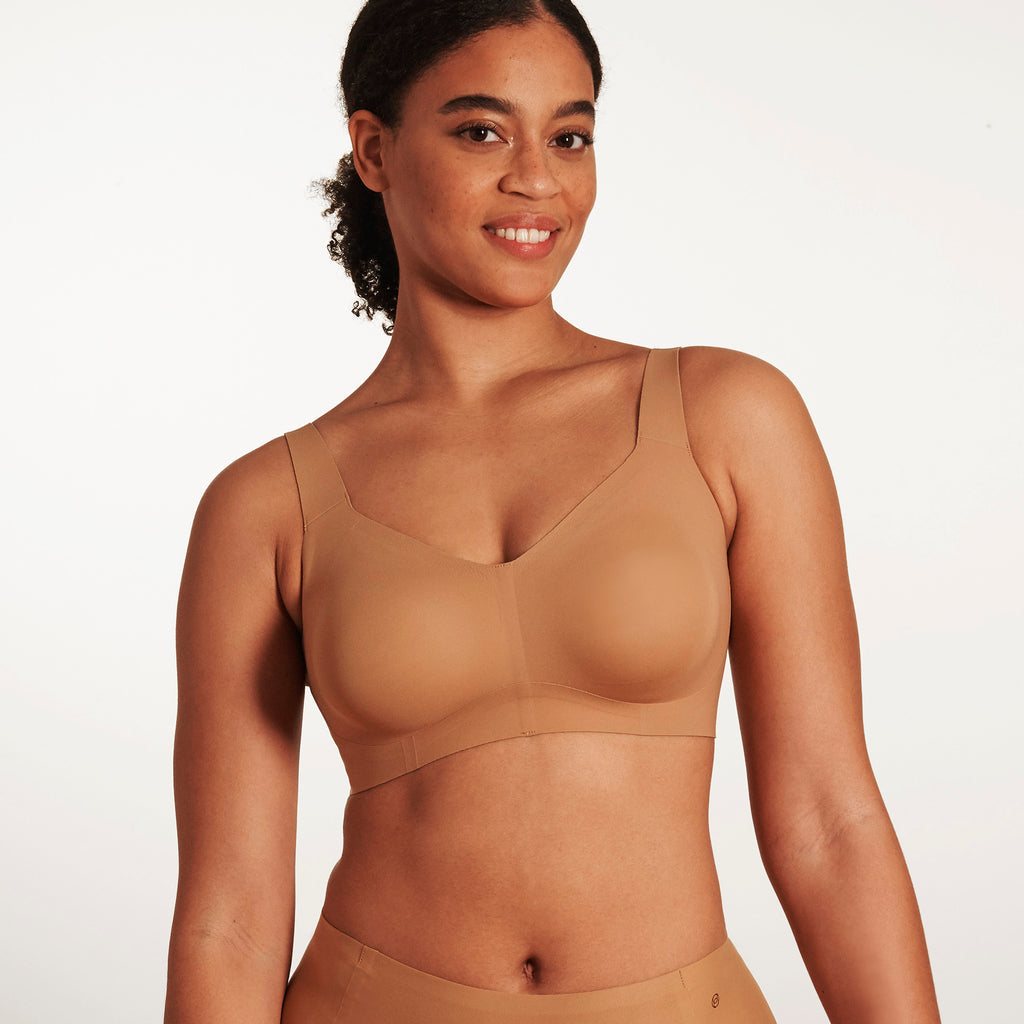 BEYOND WIRELESS LIFT BRA - Expect Lace
