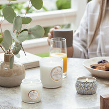 Load image into Gallery viewer, EUCALYPTUS &amp; WHITE SAGE CLASSIC CANDLE - Expect Lace
