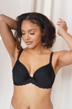 Load image into Gallery viewer, WACOAL LA FEMME BRA UNDERWIRE T-SHIRT BRA - Expect Lace
