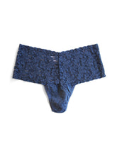 Load image into Gallery viewer, RETRO LACE THONG - Expect Lace
