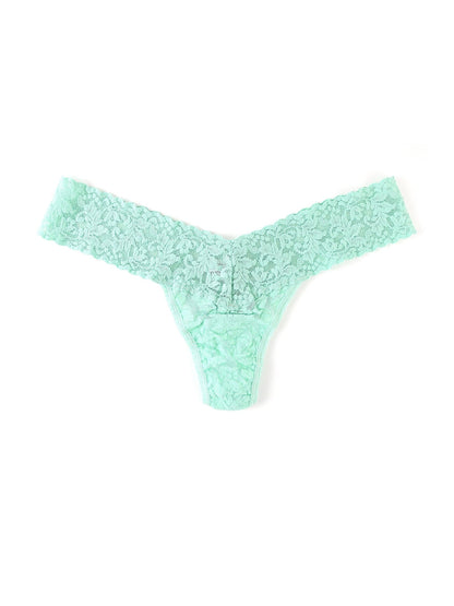 HANKY PANKY SIGNATURE LACE LOW RISE THONG - Expect Lace