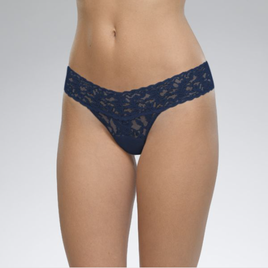 HANKY PANKY SIGNATURE LACE LOW RISE THONG – Expect Lace