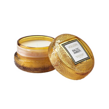 Load image into Gallery viewer, VOLUSPA BALTIC AMBER MACARON CANDLE - Expect Lace
